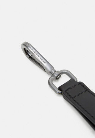 Tommy Hilfiger MODERN LEA WASHBAG UNISEX Wash bag black MODERN LEA WASHBAG UNISEX Сумка для стирки черный