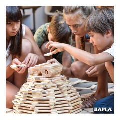 KAPLA KAPLA Holzplattchen im Kasten mit Tragegriffen und Radern Деревянные тарелки KAPLA в ящике с ручками для переноски и колесиками