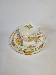 Im Stil von Retsch Wunsiedel Bavaria Фарфоровое чайное трио &quot;Розы&quot; в желто-розовых тонах, Германия, 1960-70гг.