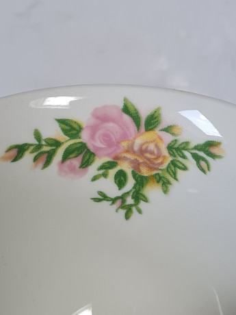 Im Stil von Retsch Wunsiedel Bavaria Фарфоровое чайное трио "Розы" в желто-розовых тонах, Германия, 1960-70гг.