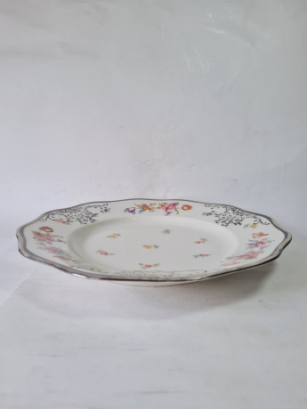 Блюдо винтажное Waldershof Bavaria с цветочным декором, фигурный край, фарфор, 28,5 x 4 см, Германия, 1960-70гг.