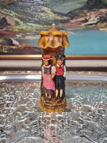 Свеча восковая винтажная Im Stil Gunter "Влюбленная пара среди деревьев", 13 см, Германия, 1960-70гг.