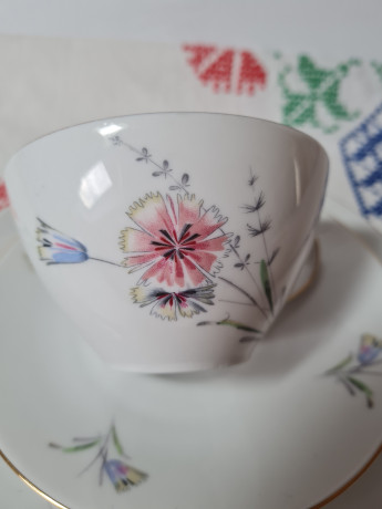 Waldershof Bavaria Чайное трио "Полевые цветы" c позолоченным ободком, Германия, 1960-70гг.