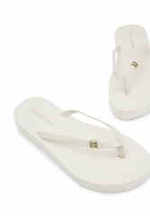 Tommy Hilfiger MONOGRAM  T-bar sandals feather white MONOGRAM Сандалии с Т-образной перемычкой перо белое