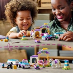LEGO LEGO Friends 41441 Trainingskoppel und Pferdeanhanger LEGO Friends 41441 Тренировочный загон и прицеп для лошадей