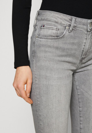 Tommy Hilfiger FLEX COMO Jeans Skinny Fit ivy FLEX COMO — Джинсы скинни плющ