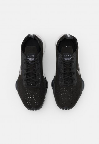 Nike Sportswear ZOOM TYPE Sneaker low black/summit white ZOOM TYPE Низкие кроссовки женские черный/высокобелый