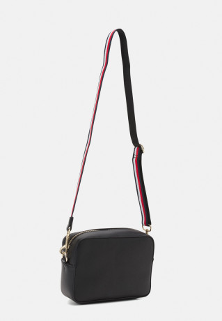 Tommy Hilfiger ICONIC CAMERA Across body bag black ICONIC CAMERA Сумка через плечо черный