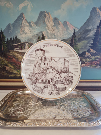 Декоративная тарелка винтажная Wundsiedel Bavaria, белый фарфор с изображением г. Тирштайна  в коричневых тонах, 25 x 3,5, Германия, 1960-70гг.