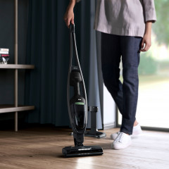 AEG AEG Akku-Hand-und Stielstaubsauger CLEAN OKO 6000 (AS62B25OKO), beutellos, 2in1, leise 79dB(A), 47 % Recyclingmaterial, bis zu 55 Min. Laufzeit  Беспроводной ручной пылесос AEG CLEAN OKO 6000 (AS62B25OKO), без мешка, 2 в 1, тихий уровень шума 79 дБ(А)