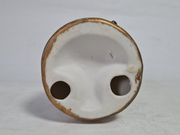 Статуэтка винтажная Im Stil Furstenberg "Юноша с птицей и цветами", фарфор, 21 см, Германия, 1960-70гг.