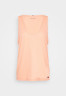 Tommy Hilfiger REGULAR TEE Top coral blossom ОБЫЧНАЯ ФУТБОЛКА Верх коралловый цвет