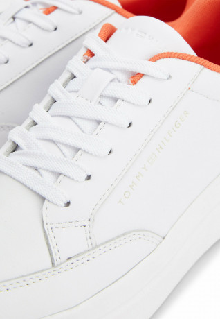 Tommy Hilfiger COLOUR POP CUPSOLE Trainers white earth orange COLOR POP CUPSOLE Кроссовки белый земляной оранжевый