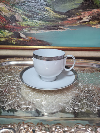 Чайная пара винтажная Heinrich, белый фарфор с серебряным узором, Германия, 1960-1970гг.