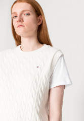 Tommy Hilfiger CABLE VEST Jumper ecru КАБЕЛЬНЫЙ ЖИЛЕТ джемперы экрю
