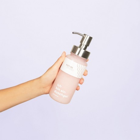 FUTURE STORIES Vorteilskit 3er Set Duschgel Pulver Kokos & Tonka inkl. Pumpspender  Набор Advantage Kit из 3 гелей для душа в виде порошка кокоса и бобов тонка, включая дозатор с помпой