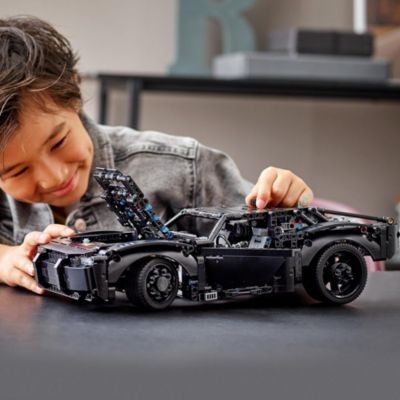 LEGO LEGO Technic 42127 BATMANS BATMOBIL LEGO Technic 42127 БЭТМОБИЛЬ БЭТМЕНА