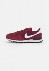 Nike Sportswear INTERNATIONALIST Sneaker low dark beetroot/white/black/pure platinum INTERNATIONALIST Низкие кроссовки женские темная свекла/белый/черный/чистая платина
