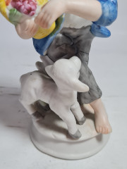 Статуэтка винтажная Marks &amp; Rosenfeld &quot;Мальчик с овечкой&quot;, фарфор, 19 см, Германия, 1960-70гг.