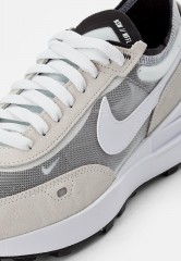 Nike Sportswear WAFFLE ONE Sneaker low summit white/white-black-orange WAFFLE ONE кроссовки женские низкие вершина белый/бело-черно-оранжевый