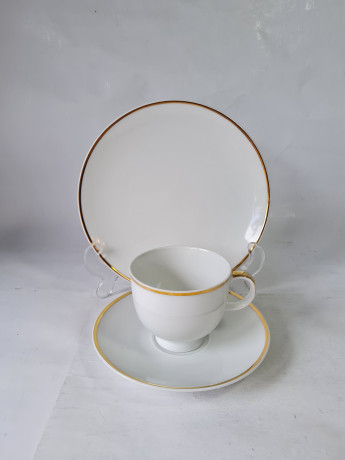 Чайное трио винтажное Schumann Arzberg Bavaria, белый фарфор с золотым кантом, Германия, 1960-1970гг.