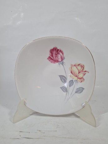 Тарелка винтажная Winterling Roslau Bavaria c розами, квадратная, фарфор, 19 см, Германия, 1960-70гг.