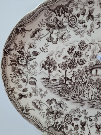 Ironstone Винтажное овальное блюдо в бело-черных тонах "Пейзаж", 32см х 25см, Англия, 1970-80гг.