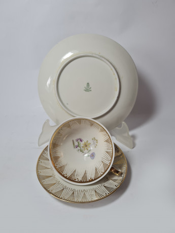 Winterling Marktleuthen Bavaria Чайное трио "Полевые цветы" c позолоченным узором, Германия, 1960-70гг.