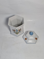 Банка с крышкой для хранения винтажная, серая керамика с красочными изображениями птиц и цветов, 19 x 10,5 см, Дания, 1960-70гг.