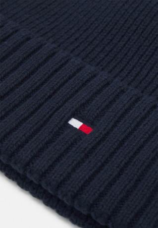 Tommy Hilfiger ESSENTIAL FLAG BEANIE UNISEX Beanie space blue ESSENTIAL FLAG BEANIE UNISEX Шапочка космический синий