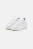 Tommy Hilfiger FEMININE ELEVATED Trainers white/gold FEMININE ELEVATED кроссовки белое золото