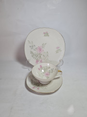 Чайное трио винтажное Jaeger&amp;Co / PMR Bavaria с нежным цветочным декором, фарфор, Германия, 1970-80гг.