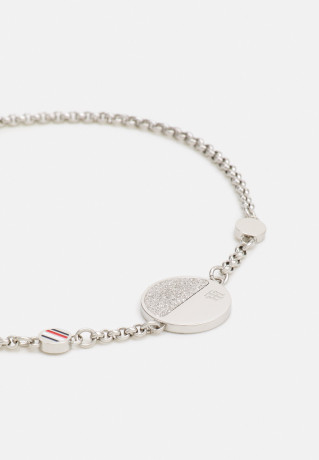 Tommy Hilfiger DRESSED UP Bracelet silver-coloured ОДЕВАТЬСЯ Браслет серебристый