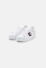 Tommy Hilfiger CORP WEBBING COURT  Trainers white CORP WEBBING COURT Кроссовки белый