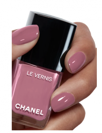 Chanel Le Vernis Nagellack 137 Sorciere, Лак для ногтей 137 Sorciere (Франция), стойкое глянцевое покрытие, керамиды камелии, 13мл