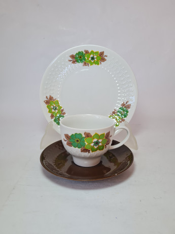 Чайное трио винтажное Mitterteich Bavaria, бело-коричневый фарфор с зеленым цветочным декором, 11 x 6,5 см / 14,5 см / 20 см, Германия, 1960-70гг.