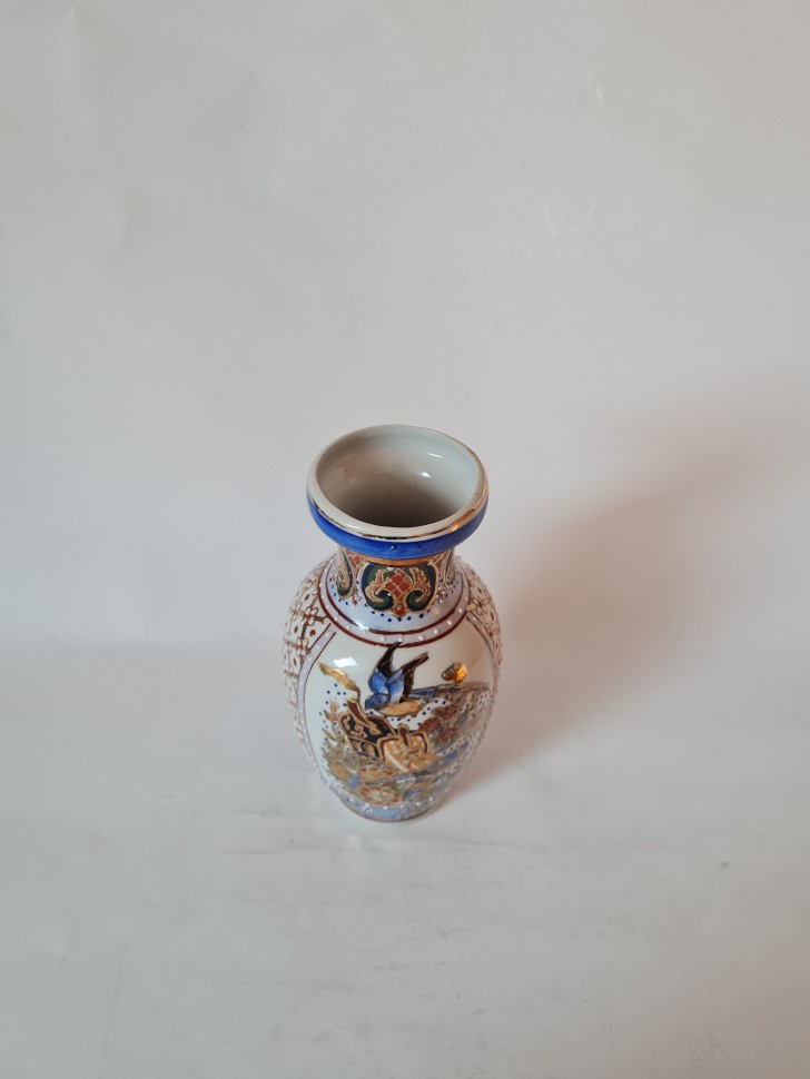 Китайские вазы из фарфора и керамики