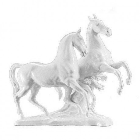 Hutschenreuther Hutschenreuther Pferdegruppe - 2 Pferde Ubermut Pferd und Reiter - matt 36 cm hoch,43 cm breit Группа лошадей Hutschenreuther - 2 лошади в приподнятом настроении, лошадь и всадник - матовая высота 36 см, ширина 43 см.