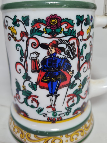 Немецкая пивная кружка винтажная BMF с ярким декором, с крышкой, фарфор / олово, 0.5 л, 19 см, Германия, 1960-70гг.