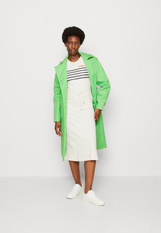 Tommy Hilfiger STRIPE MIDI Jersey dress white/desert sky ПОЛОСКА МИДИ Платье из джерси белое/пустынное небо