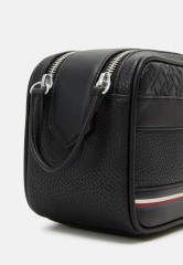 Tommy Hilfiger CENTRAL WASHBAG UNISEX Wash bag black UNISEX CENTRAL WASHBAG Мешок для стирки черный