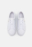 Tommy Hilfiger EMBROIDERY CUPSOLE Trainers white ВЫШИВКА CUPSOLE Кроссовки белый