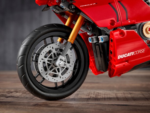 Lego Ducati Panigale V4 R Дукати Панигале V4 R