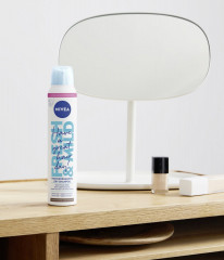 NIVEA Trockenshampoo Fresh &amp; Mild fur dunkle Haartone, 200 ml, Нивеа Сухой шампунь для тёмных волос, без остатков, веганский, 200 мл