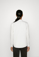 Tommy Hilfiger TONE FRILL RGL  Button-down blouse ecru TONE FRILL RGL Блузка на пуговицах экрю