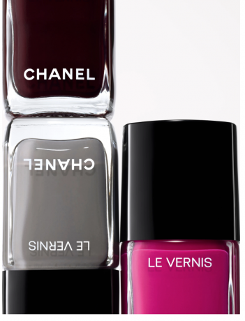 CHANEL LE VERNIS Лак для ногтей Стойкий цвет и блеск, тон 397 ROUGE NOIR, 13мл, Коллекция 2026 года «Руж Нуар» ограниченный выпуск