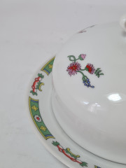 Масленка винтажная Porcelaine Fine DE Boheme, Epiag D.F., белый фарфор с разноцветным цветочным декором, 17,5 x 10 см, Чехословакия, 1960-70гг.