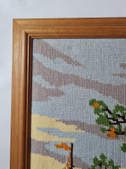 Гобелен вышитый винтажный &quot;Дом у реки&quot;, деревянная рама, 38 x 48 см, Германия, 1950-60гг.