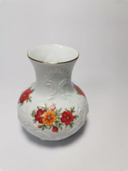 Royal Porzellan Bavaria KPM Germany Handarbeit,  Королевский фарфор Бавария КПМ Фарфоровая вазочка с цветами на рельефном фоне 12см, 1974г