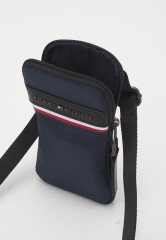 Tommy Hilfiger PHONE BAG Phone case desert sky СУМКА ДЛЯ ТЕЛЕФОНА Чехол для телефона небо пустыни